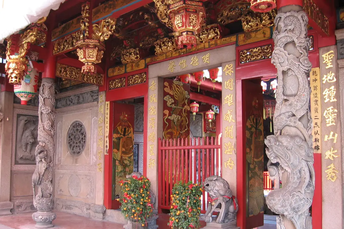 Tan Si Chong Su, Singapore